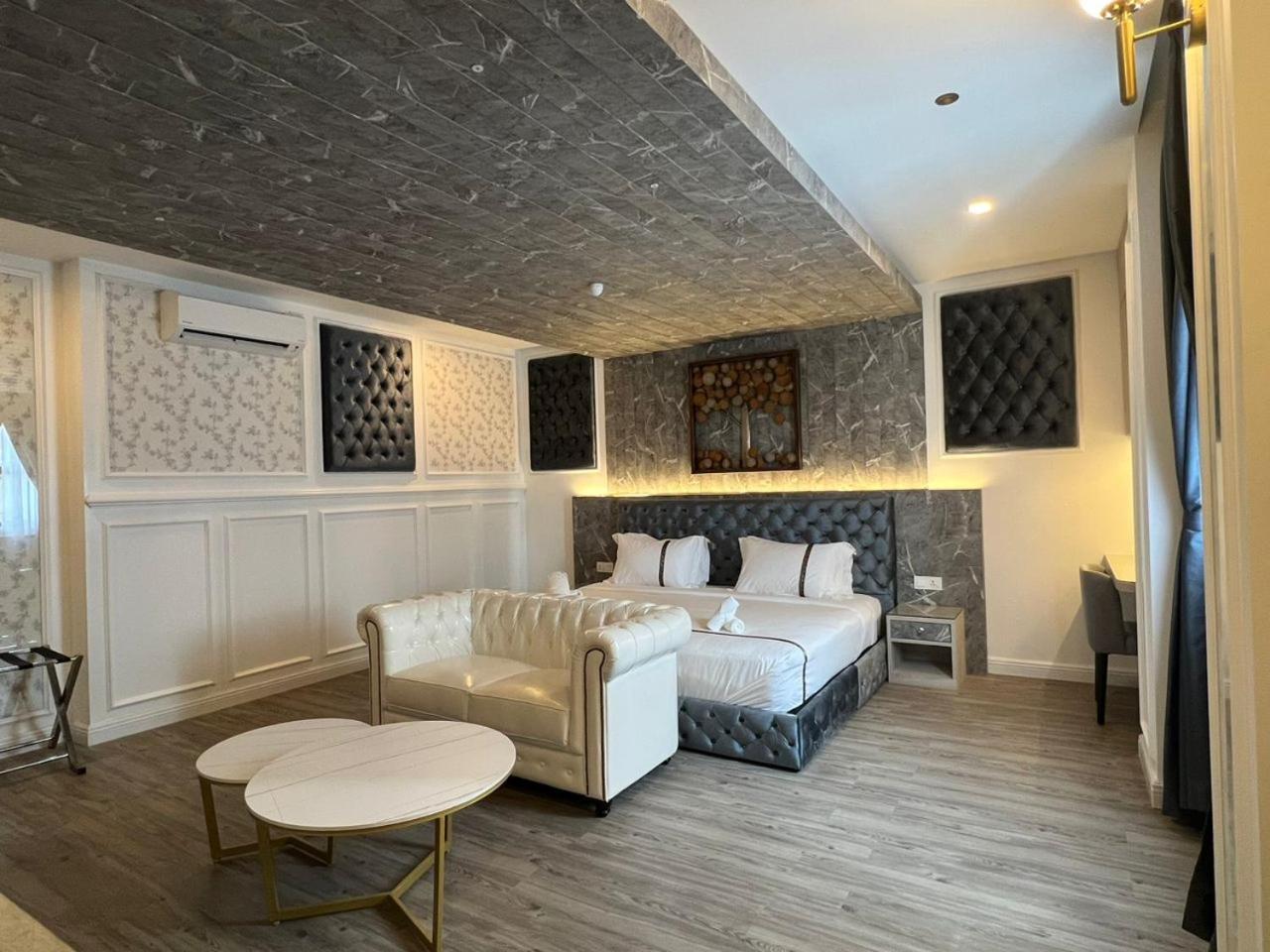 Frazel Heritage Hotel อลอร์สตาร์ ภายนอก รูปภาพ