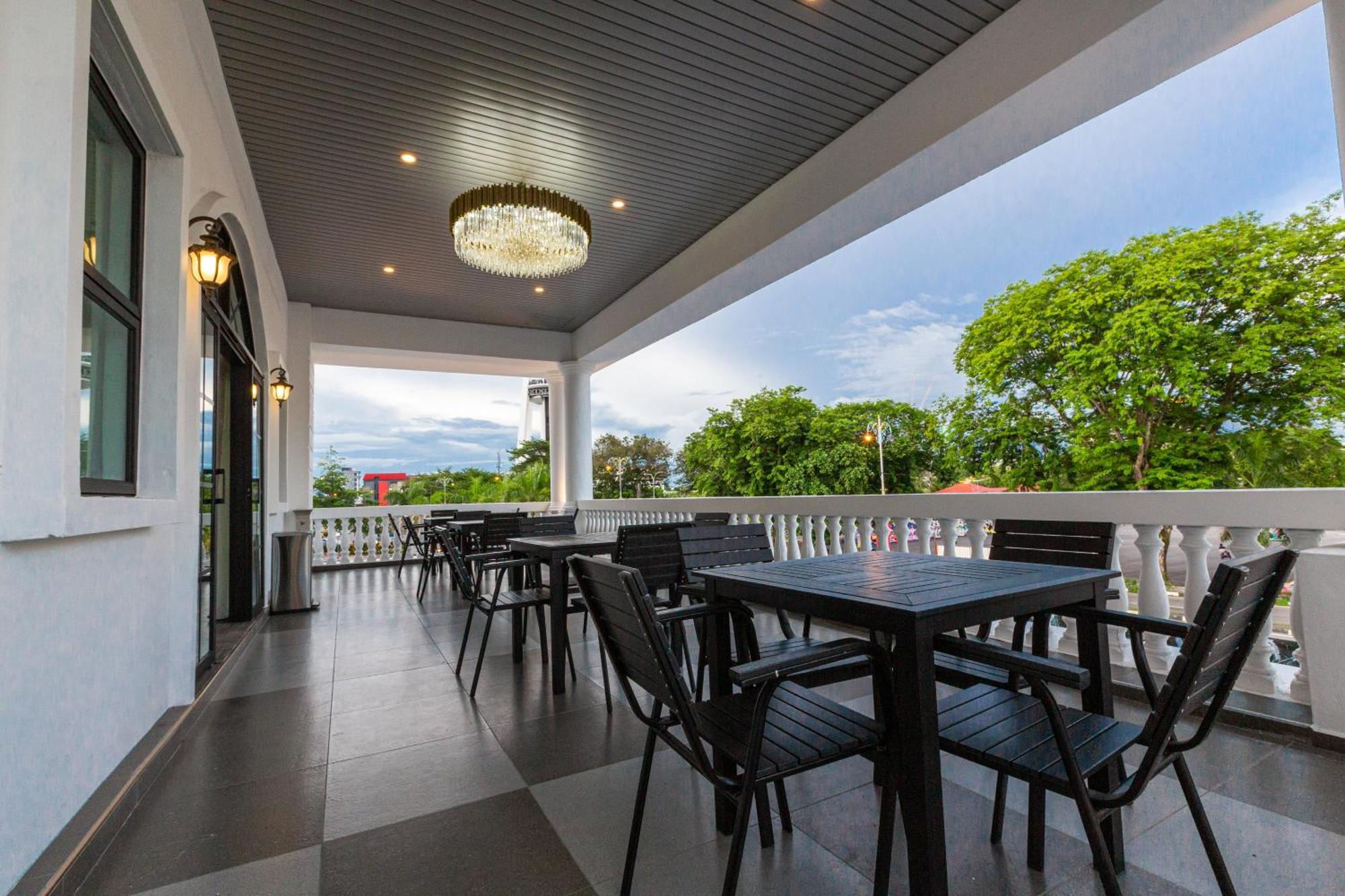 Frazel Heritage Hotel อลอร์สตาร์ ภายนอก รูปภาพ